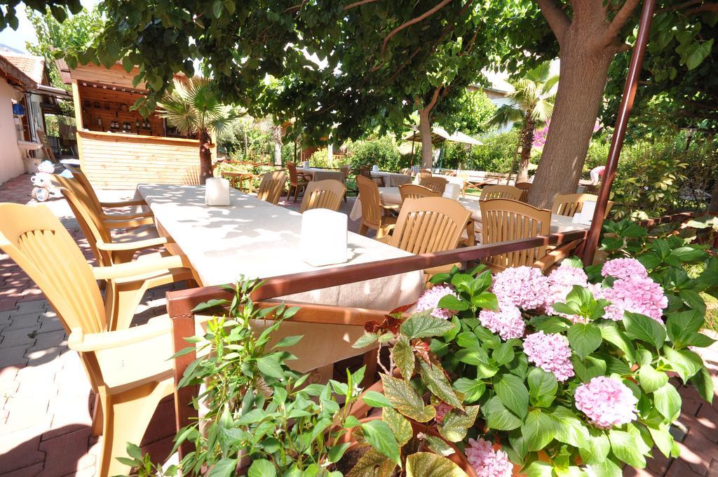 Hotel Cesur Pansiyon Çıralı Exterior foto